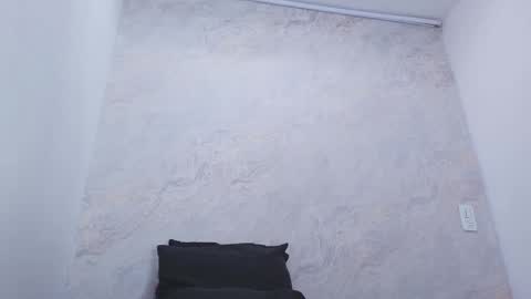 Snapshot of ashly_miller2 chatting on 11.20.25 Ashly online show from 11.20.25