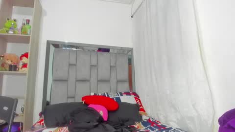 Snapshot of ashlye_hornyx chatting on 02.20.25 Ashley online show from 02.20.25