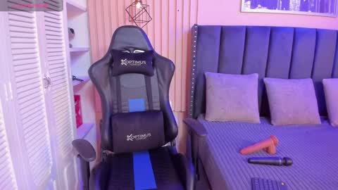 ashlye_miller_ online show from 01.26.25