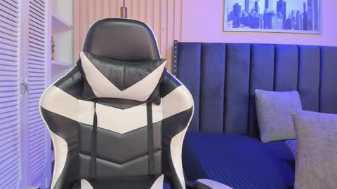 ashlye_miller_ online show from 02.12.26