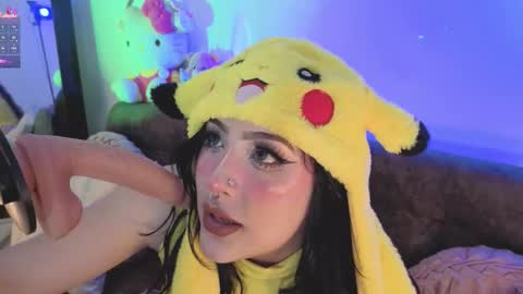 Snapshot of ashlynnlowe_ chatting on 03.07.26 Ash online show from 03.07.26