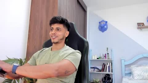 Snapshot of ashton_coleman_ chatting on 12.31.24 my name real is camilo online show from 12.31.24