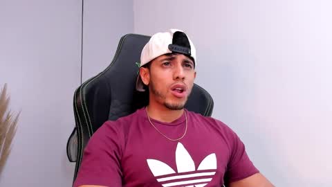 Snapshot of ashton_coleman_ chatting on 02.15.25 my name real is camilo online show from 02.15.25