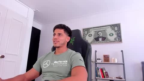 Snapshot of ashton_coleman_ chatting on 09.09.25 my name real is camilo online show from 09.09.25