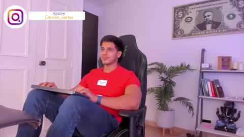 Snapshot of ashton_coleman_ chatting on 09.24.25 my name real is camilo online show from 09.24.25