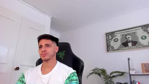 Snapshot of ashton_coleman_ chatting on 11.22.25 my name real is camilo online show from 11.22.25