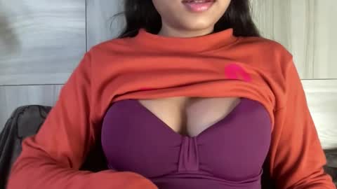 Snapshot of ashukhushi2022 chatting on 10.27.25 khushi online show from 10.27.25