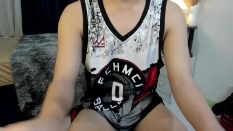 Snapshot of asian_epitome chatting on 02.17.25 sweet evony cumshowandprivateshow online show from 02.17.25