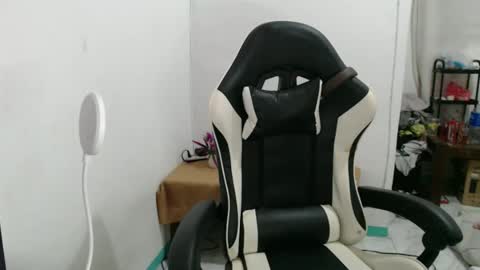 bb girl online show from 11.17.25