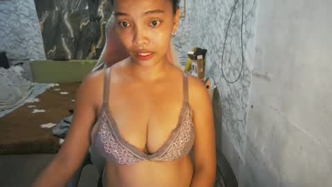 Snapshot of asian_janeth chatting on 06.04.26 im janeth single mom online show from 06.04.26