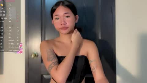 Snapshot of asian_loloera chatting on 05.22.26 Rhea online show from 05.22.26