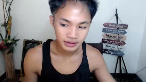 Snapshot of asian_lover05 chatting on 10.16.25 asian_lover05 online show from 10.16.25
