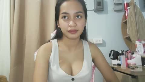 Snapshot of asian_trish chatting on 10.17.25 asian_trish online show from 10.17.25