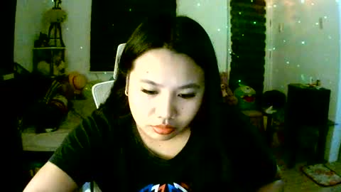 Snapshot of asianbitchesz chatting on 07.19.26 asianbitchesz online show from 07.19.26