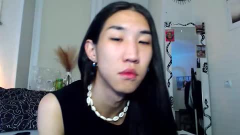 Snapshot of asiancvnt chatting on 11.19.25 asiancvnt online show from 11.19.25