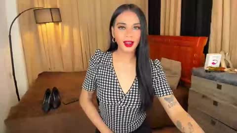 JULIA online show from 12.10.24