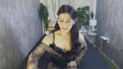 asianloreen24 online show from 11.24.25