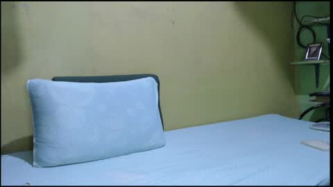 Snapshot of asianmhay24 chatting on 12.21.24 Mhay online show from 12.21.24