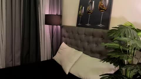 asianpetiteprincess online show from 11.19.25