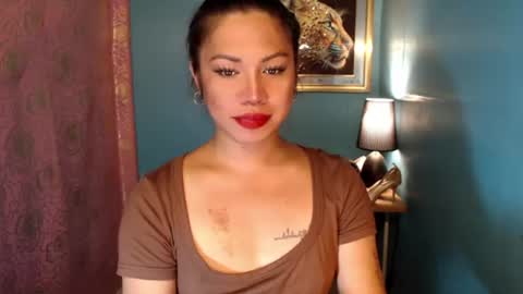 Snapshot of asiansignificant chatting on 06.15.26 Babe online show from 06.15.26