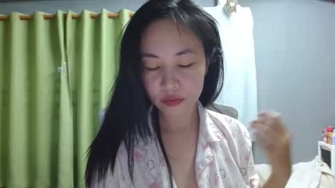 Snapshot of asiantabbyx chatting on 06.04.26 Tabby online show from 06.04.26