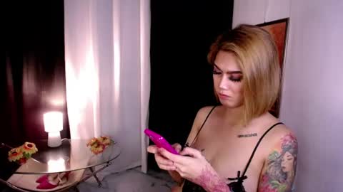 Snapshot of asiantskatie chatting on 06.14.26 katie online show from 06.14.26