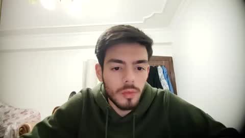 asihandsome06 online show from 01.04.25