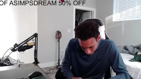 Snapshot of asimpsdream chatting on 11.02.25 asimpsdream online show from 11.02.25