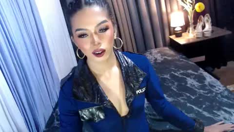 Snapshot of asmodeus_daughter chatting on 10.16.25 Margaux Miller online show from 10.16.25