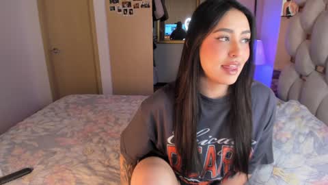 Snapshot of asshley__ chatting on 02.03.25 Ashley online show from 02.03.25