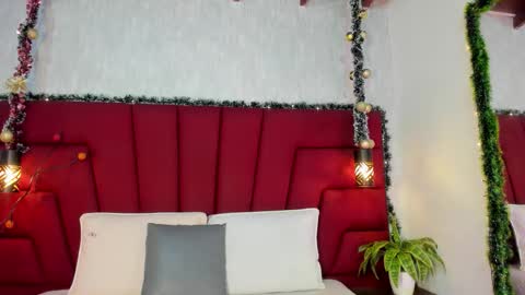 instagramsoofiaa giraldo online show from 12.20.25