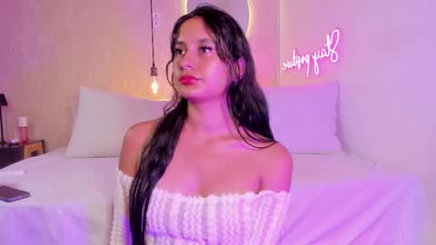 ashley  online show from 10.14.25