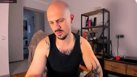 asshunter4k online show from 10.30.25