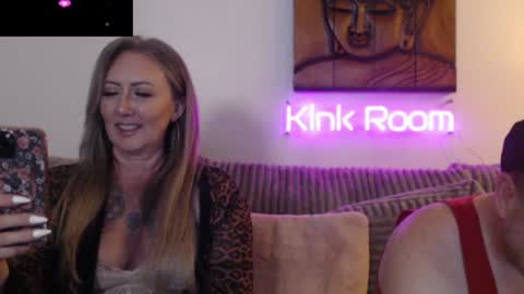 ASSleigh Abbott online show from 02.05.25