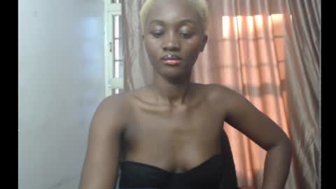 Snapshot of assy_girl25 chatting on 05.31.26 Assy girl25 online show from 05.31.26