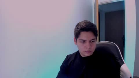 Asta Kuno online show from 06.04.26