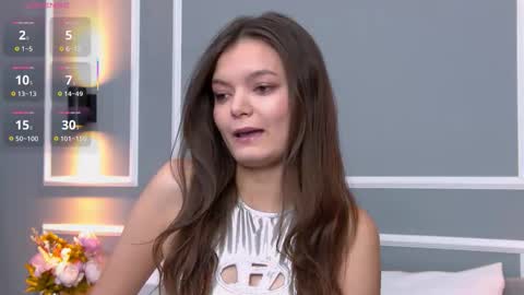 Aster Quinn online show from 09.25.25