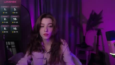 Snapshot of astramist chatting on 09.21.25 astramist online show from 09.21.25