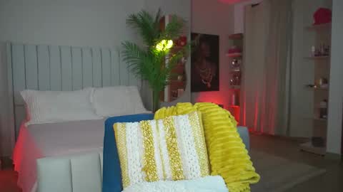 Astrea online show from 09.24.25