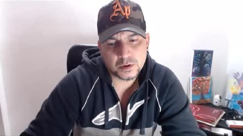 Snapshot of astton_nick chatting on 12.17.24 Nick Astton online show from 12.17.24