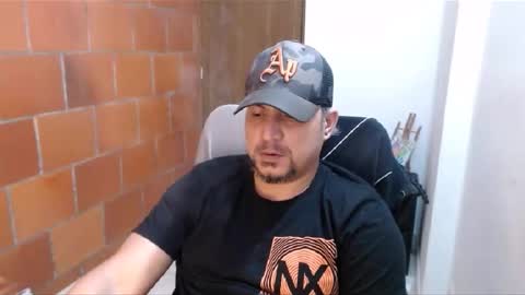 Snapshot of astton_nick chatting on 01.12.25 Nick Astton online show from 01.12.25