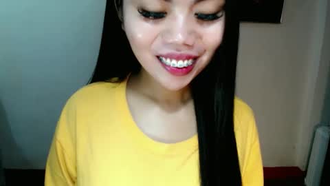 Snapshot of asuna_charming chatting on 12.16.25 asuna_charming online show from 12.16.25