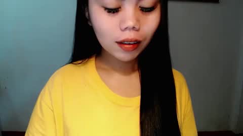 Snapshot of asuna_charming chatting on 02.17.26 asuna_charming online show from 02.17.26