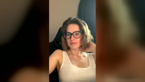 Snapshot of asya_new chatting on 06.11.26 asya_new online show from 06.11.26
