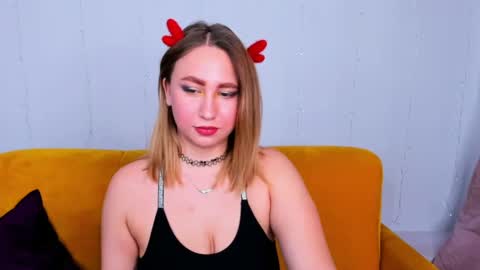 Snapshot of asyapink chatting on 02.16.25 AsyaPink online show from 02.16.25