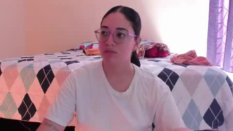 Snapshot of atenas__05 chatting on 05.31.26 atenas online show from 05.31.26