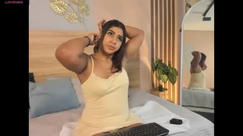 ateneaa_lux online show from 07.27.26