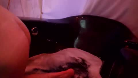 jonnyandrew online show from 11.24.25