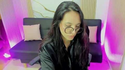 Snapshot of athenaa_tay chatting on 06.07.26 Atenea online show from 06.07.26