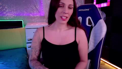 Athena Autumn online show from 05.01.26